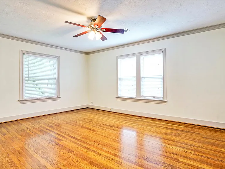 2324 Goldsmith St #B — Photo 6