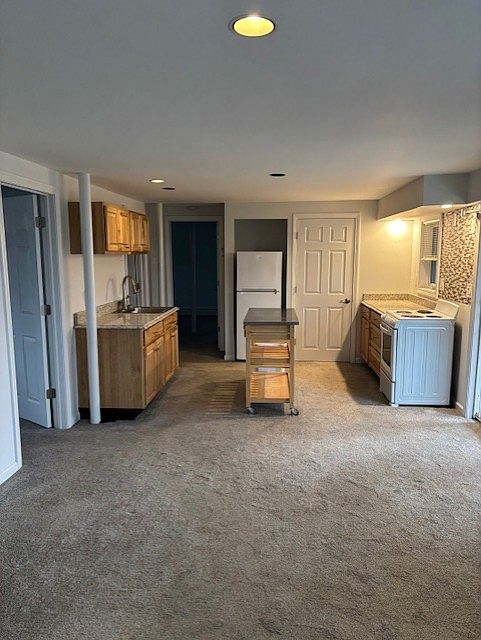 VIEW OF OPEN KITCHEN & DINING AREA