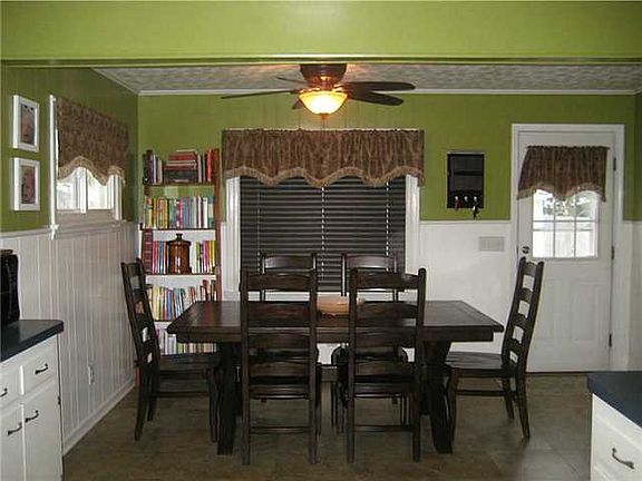 4th image of 102 Birch Dr