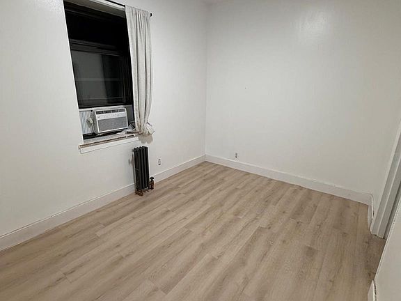 3rd image of 110 Stonelea Place #4a