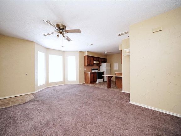 4th image of 6641 Rhine Dr #C