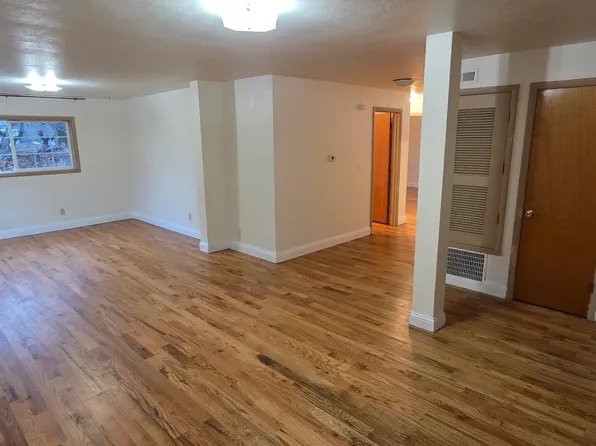 (undisclosed Address), Lebanon, OR 97355