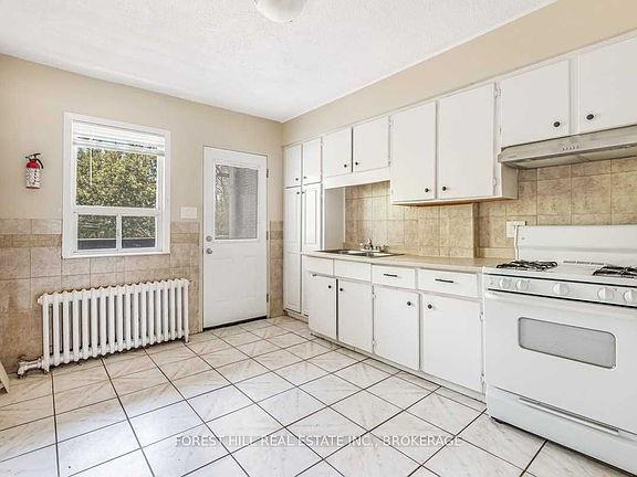 5th image of 634 Vaughan Rd