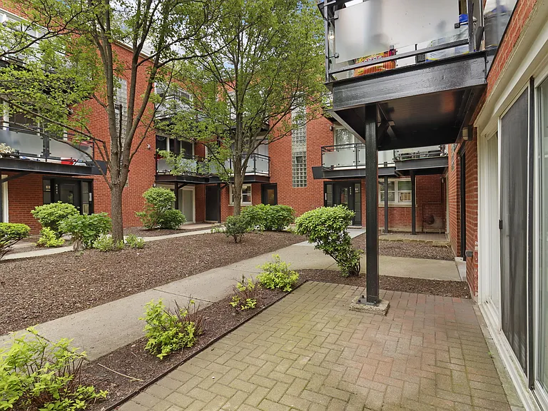 6435-43 N. Damen Ave. — Photo 1