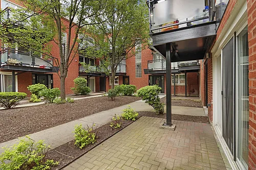 6435-43 N. Damen Ave. Photo 1