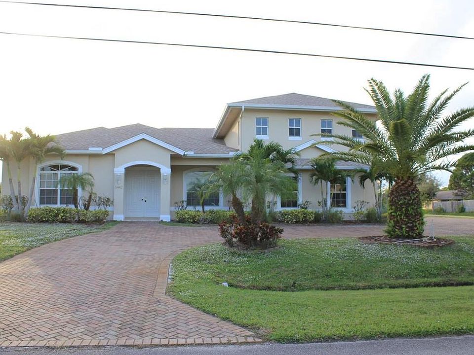 Home For Sale In Paar Estates