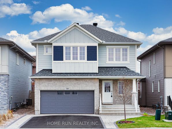 128 Groningen St, Ottawa, ON K2V 0C4