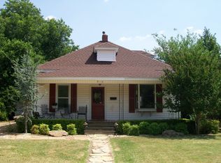 916 Maple St, Yukon, OK 73099