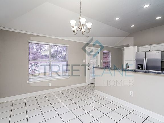 5th image of 8210 Quail Hollow Ct