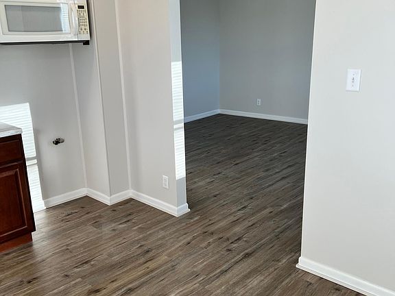 3rd image of 10006 Kennedy Ave #2