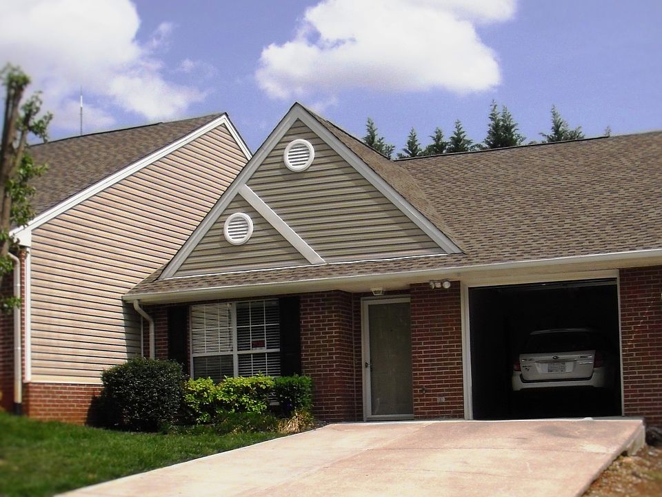 1st image of 132 Dalton Place Way