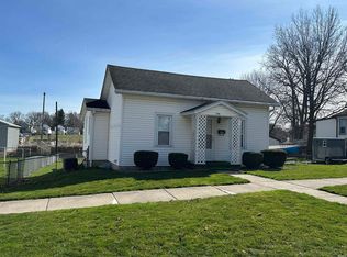 330 N Oak St, Kendallville, IN