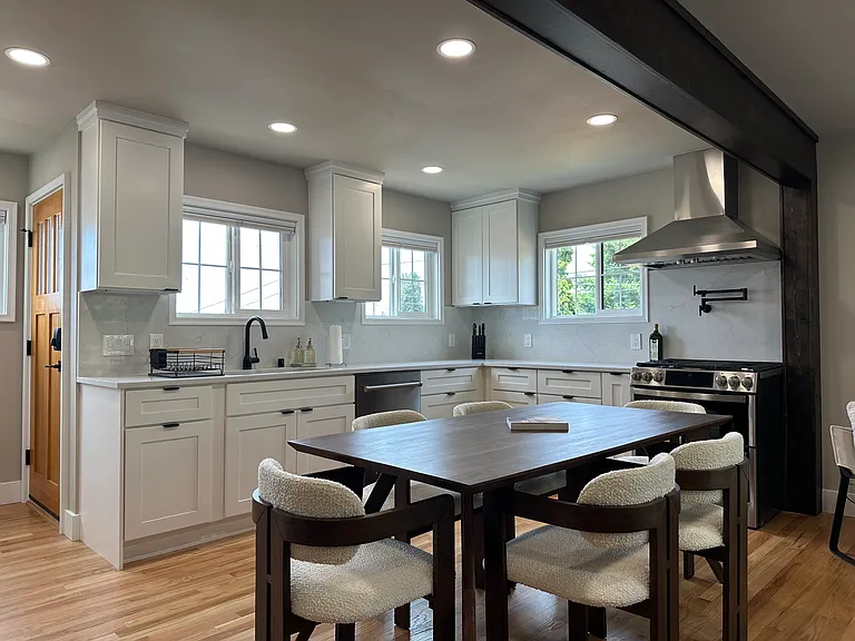 5403 Beacon Ave S — Photo 4