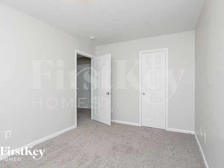 8723 Sharonbrook Dr — Photo 13
