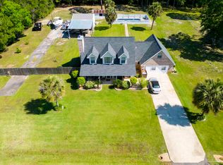 9126 Ridge Dr, Navarre, FL 32566