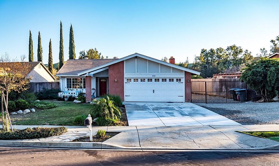 1st image of 3749 Casheen Dr