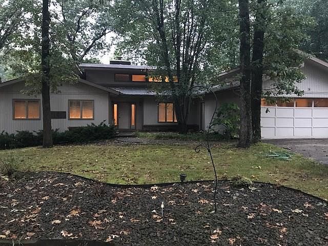 1st image of 14 Kenton Ln