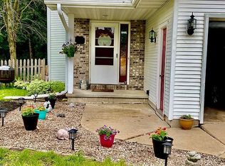 1186 Nier Ct, Green Bay, WI 54303