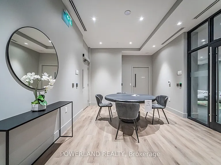 5858 Yonge St #2423 — Photo 12