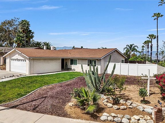 3rd image of 2111 Whitestone Dr