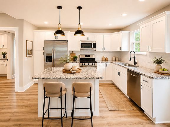 2nd image of 1116 Manley Loop