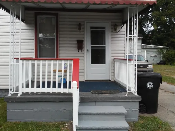3497 Beyerle Rd, Cleveland, OH 44105