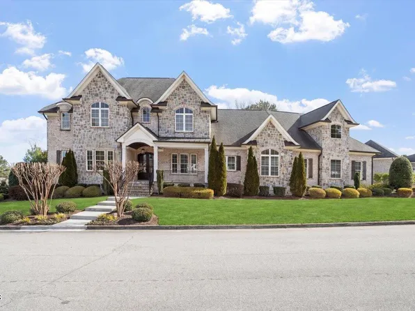 12616 Village Springs Rd, Raleigh, NC 27614