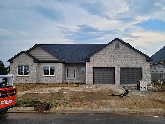 3rd image of 499 Westbriar Blvd