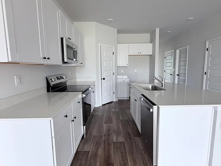 2127 Wild Indigo Cir NW #82 — Photo 6