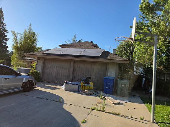 2nd image of 467 W Tenaya Ave