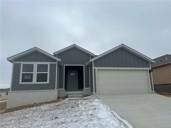 4495 W Canyon Run Dr, Fayetteville, AR 72704