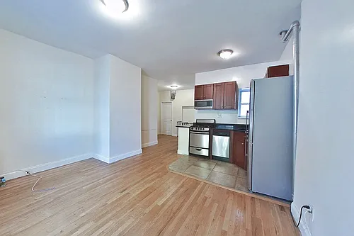 207 W 11th St #1C Photo 1