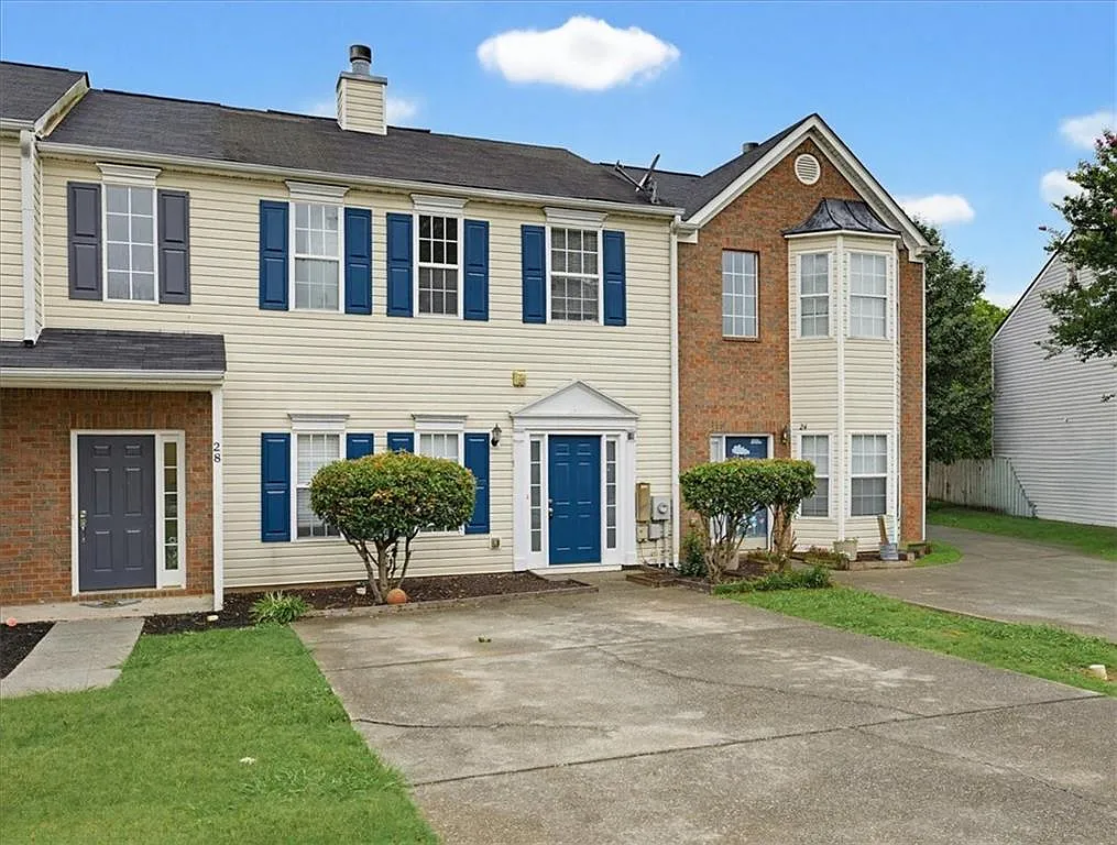 3 bed, 2.5 bath, 1534 sqft, $1,595 — Photo 3