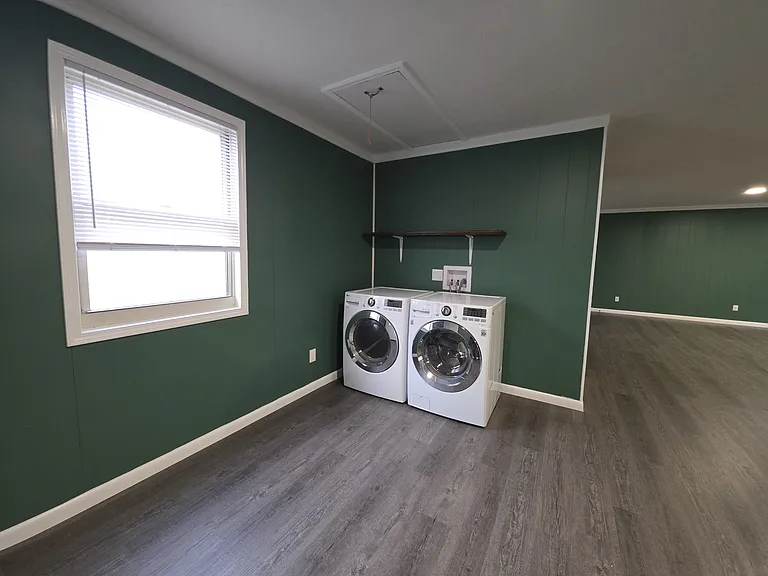 105 Becky Dr — Photo 12