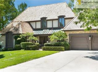 30 Le Mans Ct, Prairie Village, KS 66208