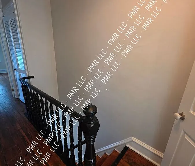 878 N Taylor St — Photo 14