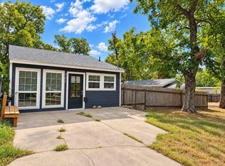 405 S 6th St, Gatesville, TX 76528