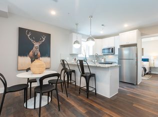 Germantown Square, Philadelphia, PA 19144