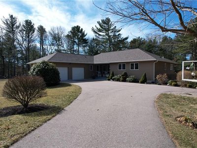 95 Shepherd Dr, South Kingstown, RI, 02879