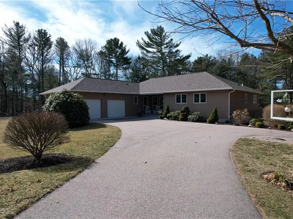 95 Shepherd Dr, South Kingstown, RI 02879