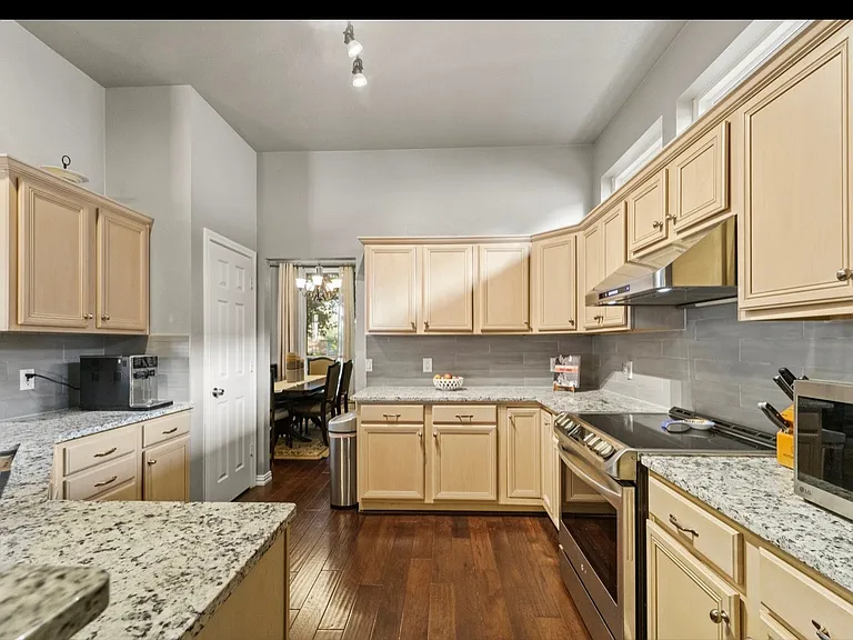 1402 Anchor Dr — Photo 17