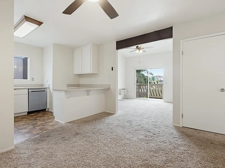 512 Sandalwood Pl — Photo 14