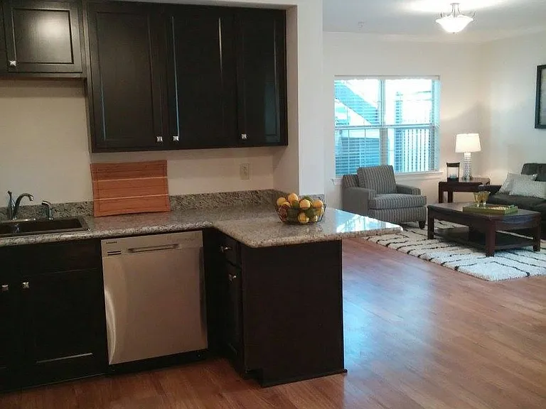 1555 Lake Ave — Photo 1