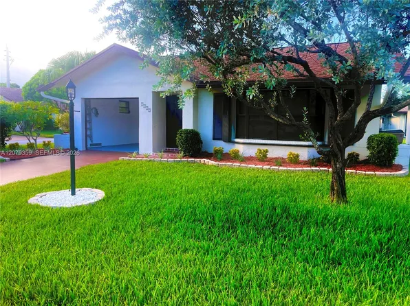 2377 SW 16th Dr, Deerfield Beach, FL 33442