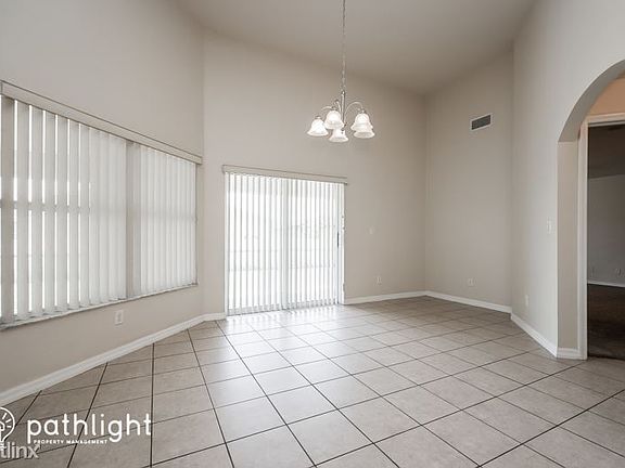 5th image of 1920 NE 20th Pl