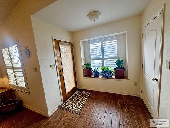 5th image of 4332 N Minnesota St