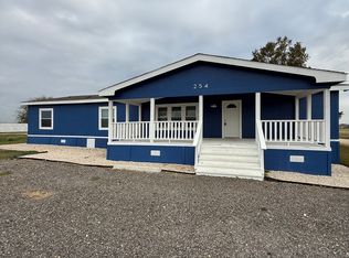 254 Maverick Ln, Marion, TX 78124