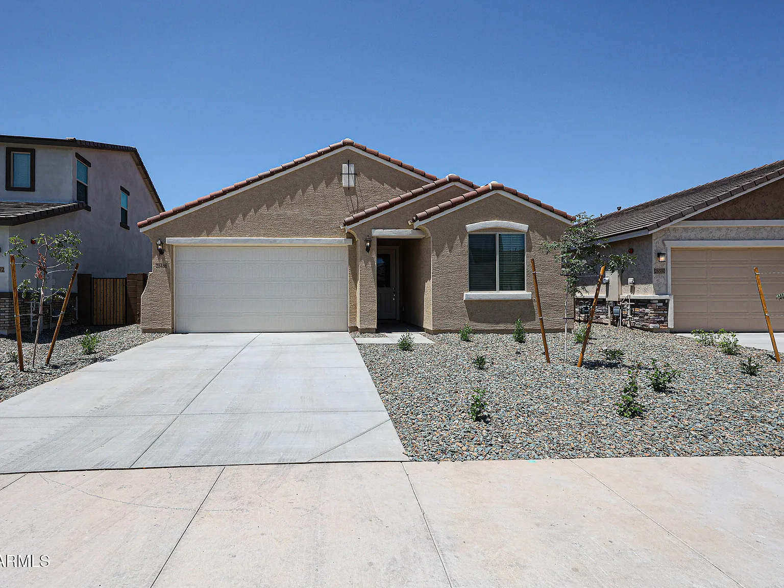 3 bed, 2.0 bath, 1821 sqft, $2,250 — Photo 1