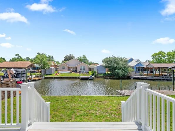 1319 Capri Dr, Panama City, FL 32405