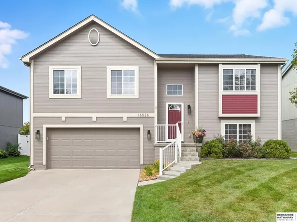 16526 Fowler Ave, Omaha, NE 68116